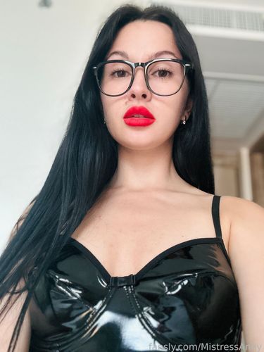 Mistress Anny